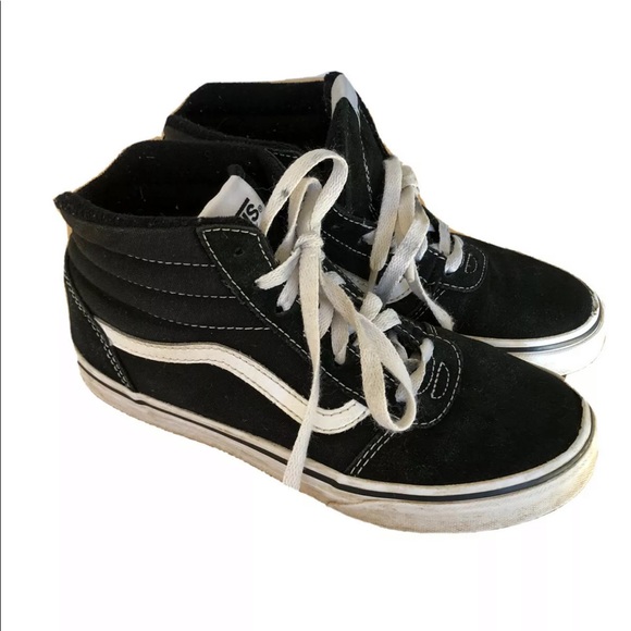 black vans size 2.5